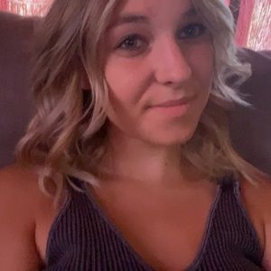 Meet your Posher, Skyla